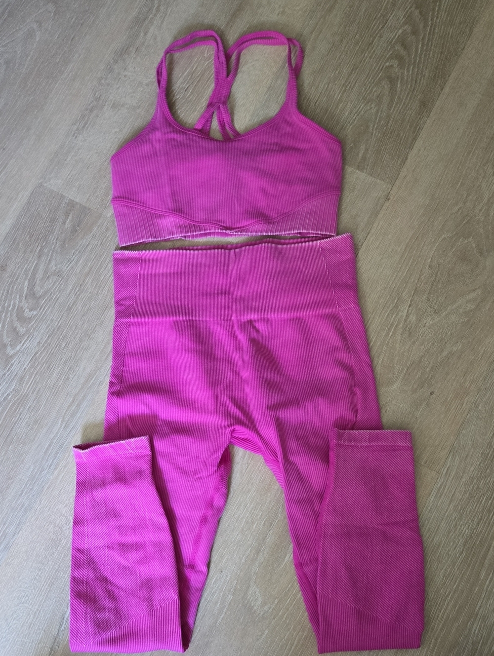 Hot Pink Seamless Sports Bra and High-Waist Leggings Set Distressed Wash